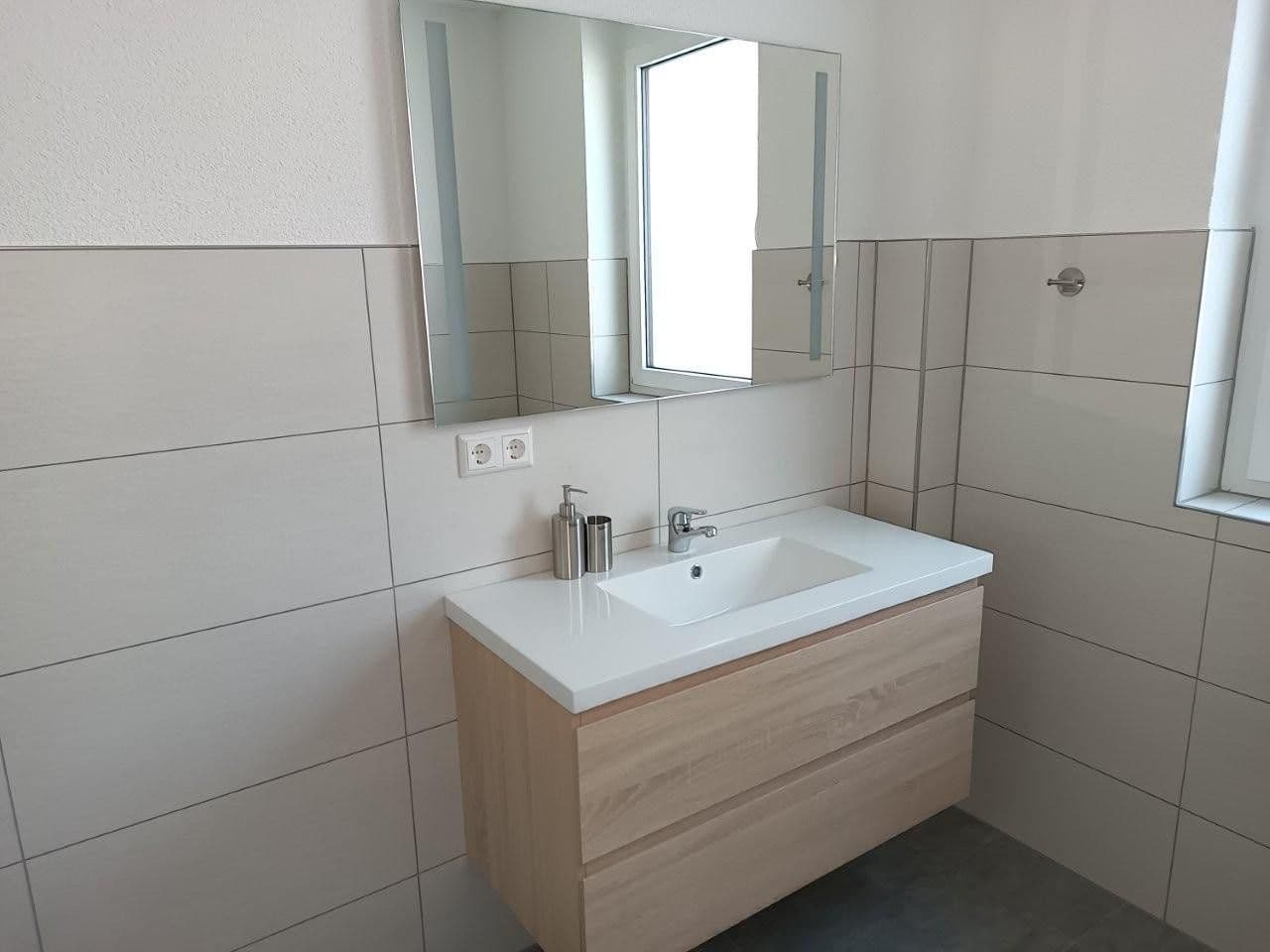 Prenájom bytu 2-izbový 69 m², Leutkirchstraße 41, Friesenheim, Bádensko-Wurttembersko Prenájom bytu 2-izbový 69 m², Leutkirchstraße 41, Friesenheim, Bádensko-Wurttembersko