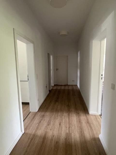 Prenájom domu 275 m², pozemek 1.000 m², Berlin, Berlín Prenájom domu 275 m², pozemek 1.000 m², Berlin, Berlín