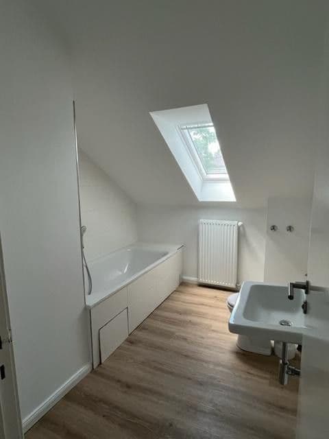 Prenájom domu 275 m², pozemek 1.000 m², Berlin, Berlín Prenájom domu 275 m², pozemek 1.000 m², Berlin, Berlín
