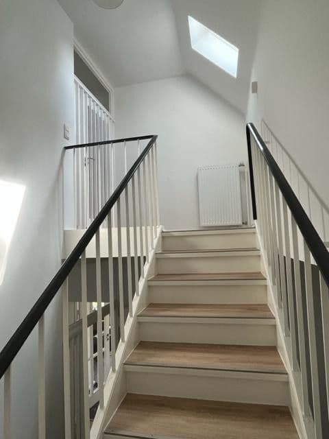 Prenájom domu 275 m², pozemek 1.000 m², Berlin, Berlín Prenájom domu 275 m², pozemek 1.000 m², Berlin, Berlín