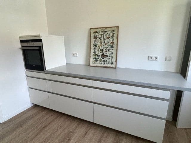 Prenájom domu 275 m², pozemek 1.000 m², Berlin, Berlín Prenájom domu 275 m², pozemek 1.000 m², Berlin, Berlín