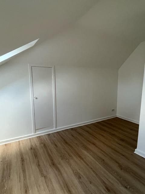 Prenájom domu 275 m², pozemek 1.000 m², Berlin, Berlín Prenájom domu 275 m², pozemek 1.000 m², Berlin, Berlín