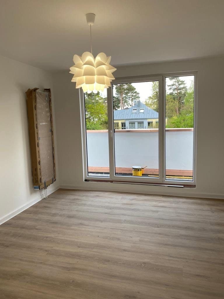 Prenájom domu 275 m², pozemek 1.000 m², Berlin, Berlín Prenájom domu 275 m², pozemek 1.000 m², Berlin, Berlín