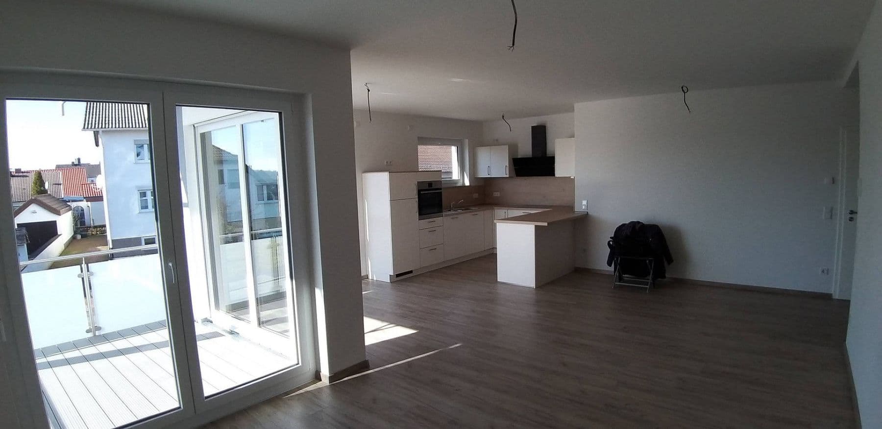 Prenájom bytu 3-izbový 98 m², Homburg, Sársko Prenájom bytu 3-izbový 98 m², Homburg, Sársko