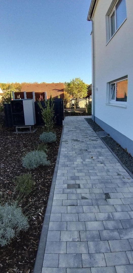 Prenájom bytu 3-izbový 98 m², Homburg, Sársko Prenájom bytu 3-izbový 98 m², Homburg, Sársko
