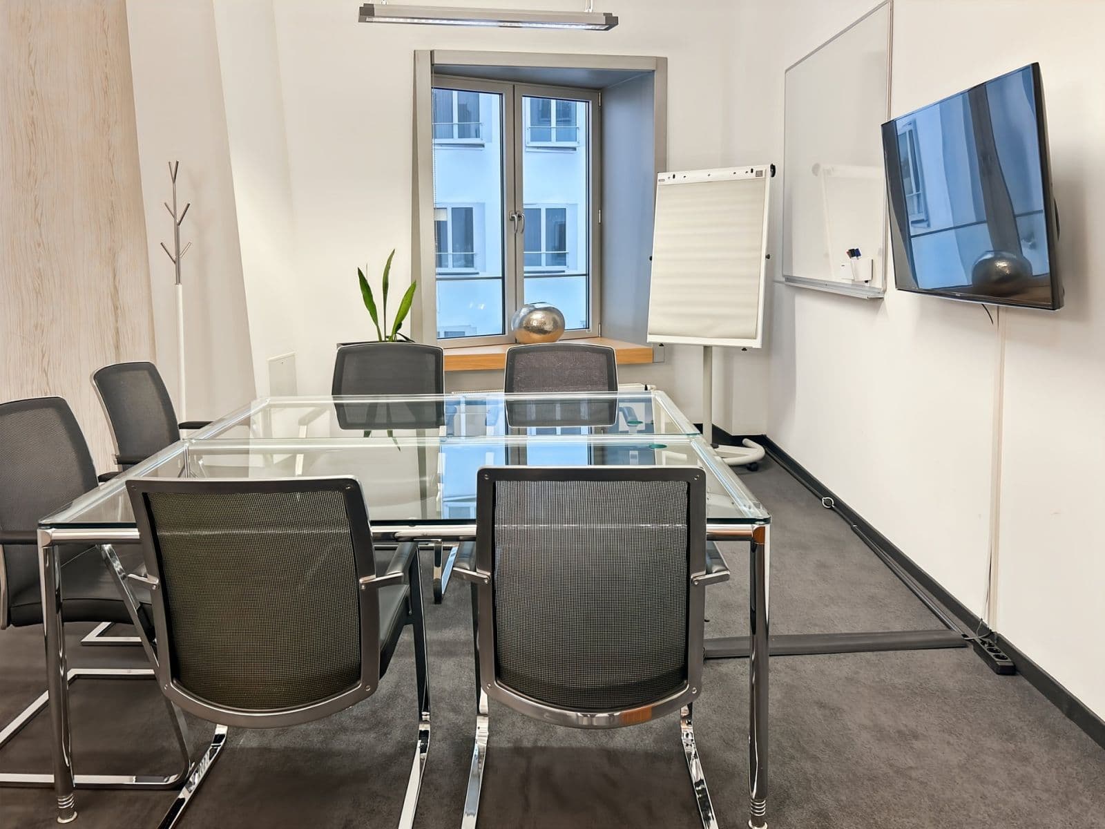 Prenájom kancelárie 162 m², Neuer Zollhof 3, DUSSELDORF, Severné Porýnie - Westfálsko Prenájom kancelárie 162 m², Neuer Zollhof 3, DUSSELDORF, Severné Porýnie - Westfálsko