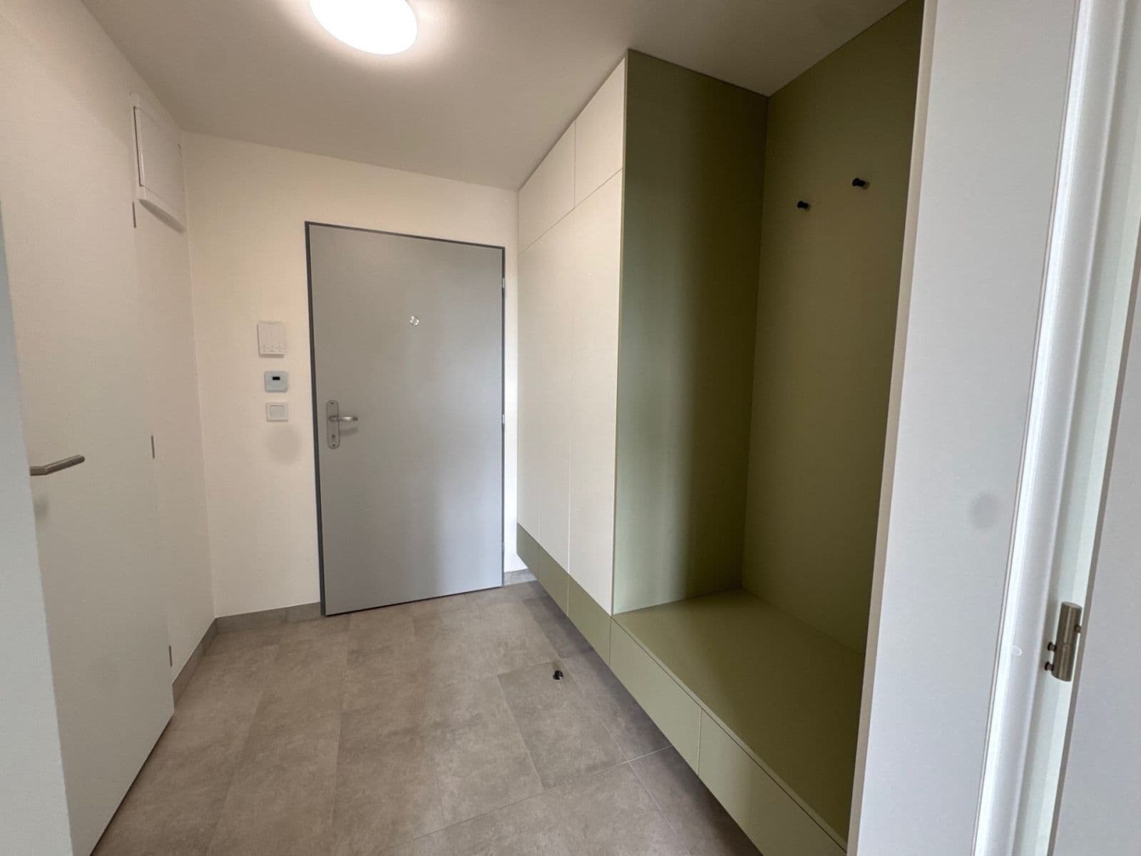 Prenájom bytu 1-izbový 33 m², Strančická, Praha, Praha Prenájom bytu 1-izbový 33 m², Strančická, Praha, Praha