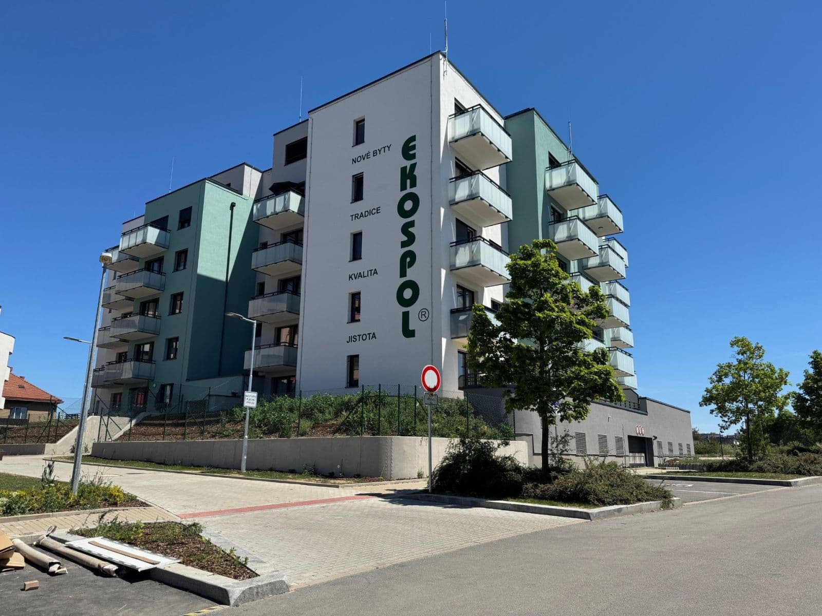 Prenájom bytu 1-izbový 33 m², Strančická, Praha, Praha Prenájom bytu 1-izbový 33 m², Strančická, Praha, Praha