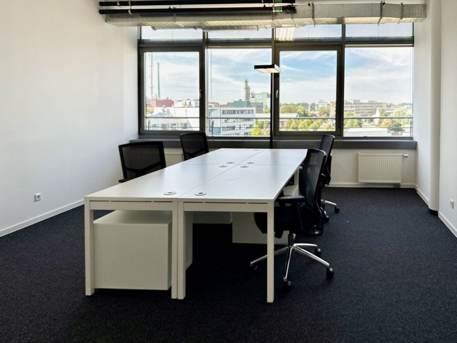 Prenájom kancelárie 780 m², Ludwig-Erhard-Platz 1, Leverkusen, Severné Porýnie - Westfálsko Prenájom kancelárie 780 m², Ludwig-Erhard-Platz 1, Leverkusen, Severné Porýnie - Westfálsko