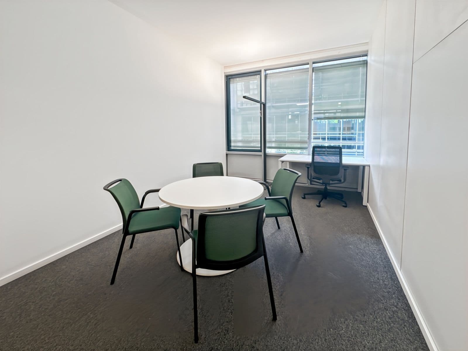 Prenájom kancelárie 873 m², Carl-Benz-Str. 9-11, Schwetzingen, Bádensko-Wurttembersko Prenájom kancelárie 873 m², Carl-Benz-Str. 9-11, Schwetzingen, Bádensko-Wurttembersko