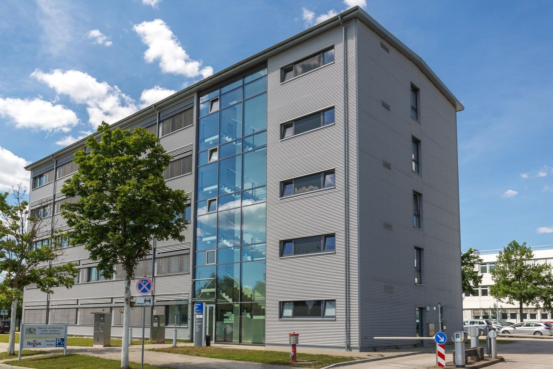Prenájom kancelárie 815 m², Flughafenstr. 118, Nuremberg, Bavorsko Prenájom kancelárie 815 m², Flughafenstr. 118, Nuremberg, Bavorsko