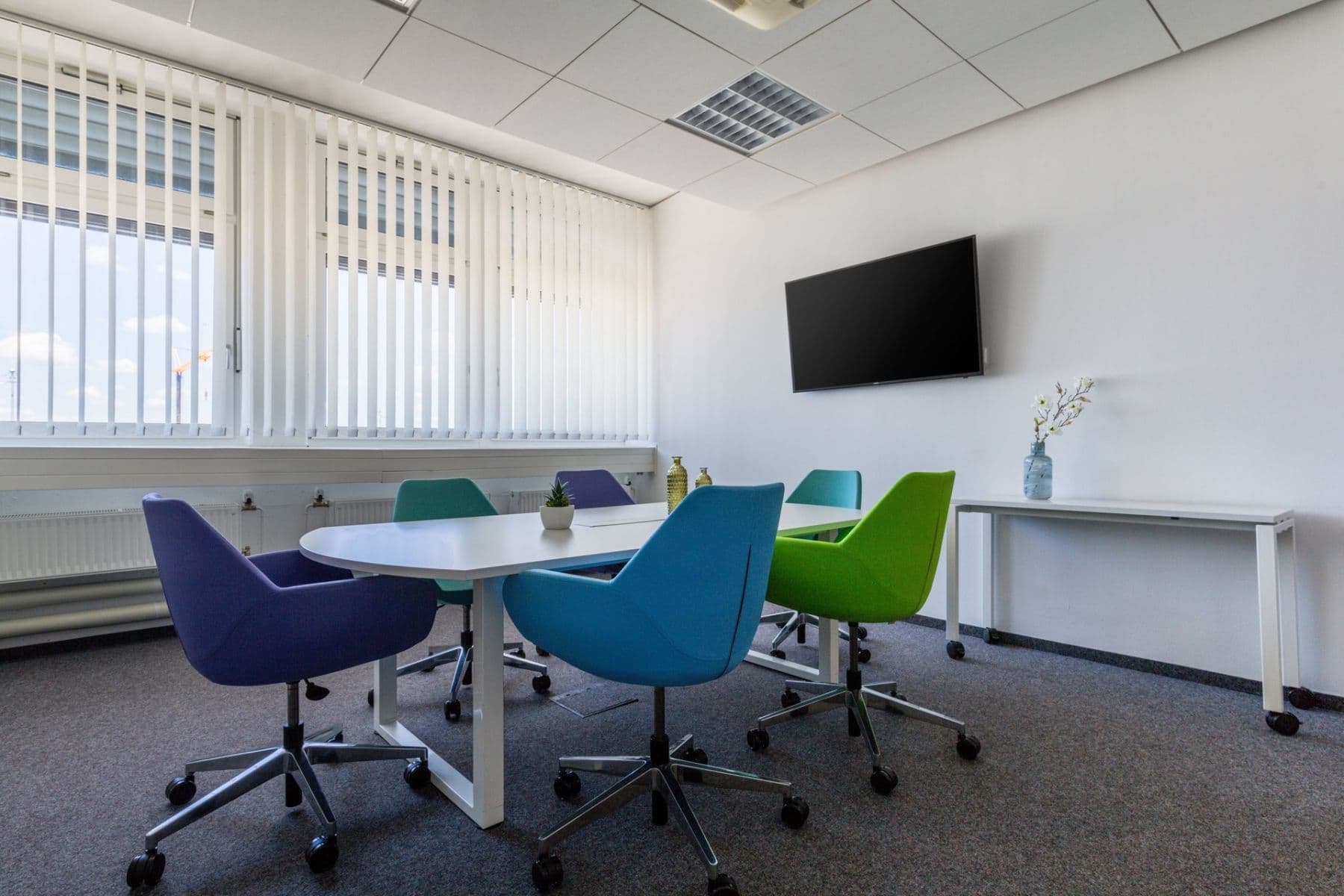 Prenájom kancelárie 815 m², Flughafenstr. 118, Nuremberg, Bavorsko Prenájom kancelárie 815 m², Flughafenstr. 118, Nuremberg, Bavorsko