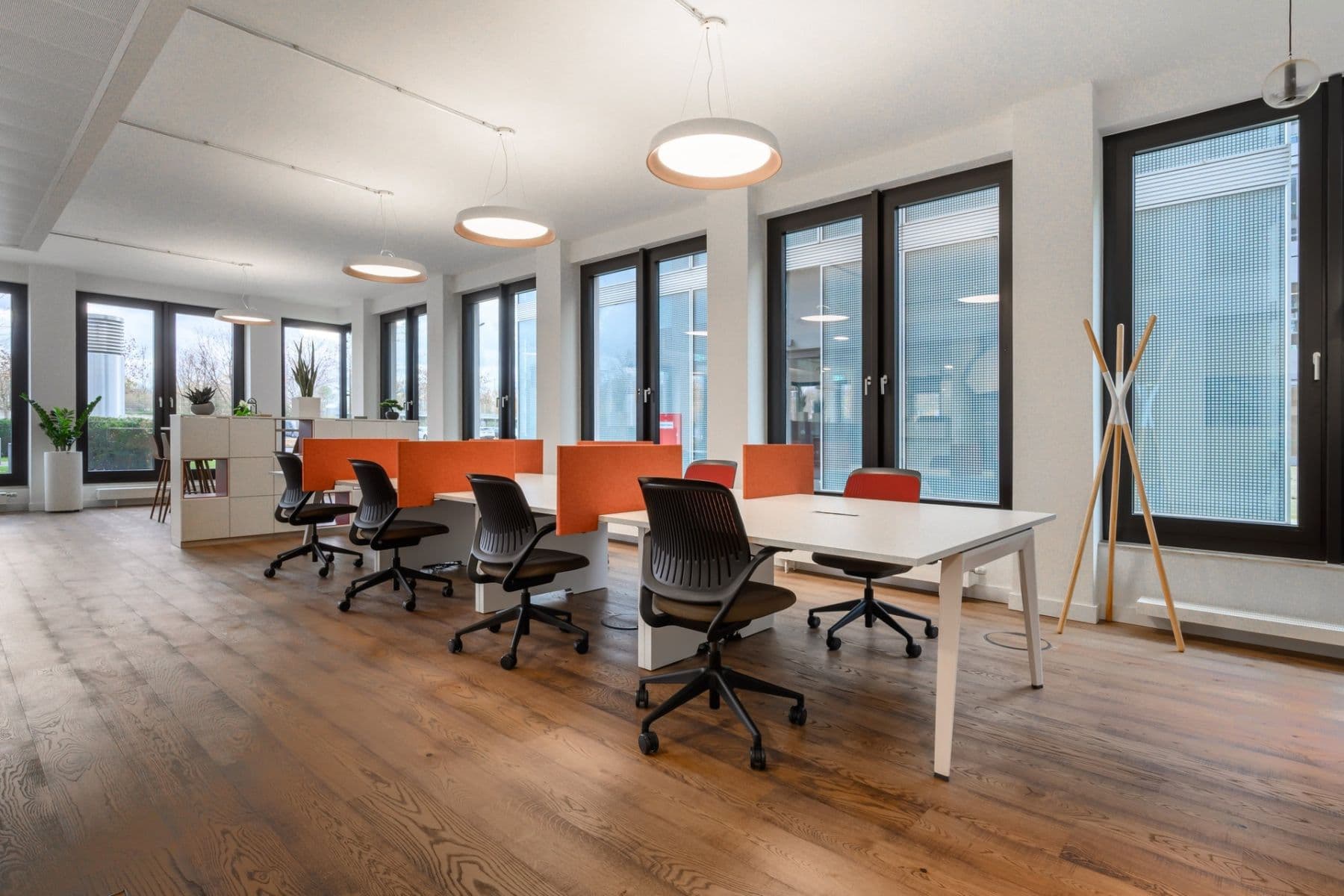 Prenájom kancelárie 2.487 m², Moosacher Strasse 82a, Munich, Bavorsko Prenájom kancelárie 2.487 m², Moosacher Strasse 82a, Munich, Bavorsko
