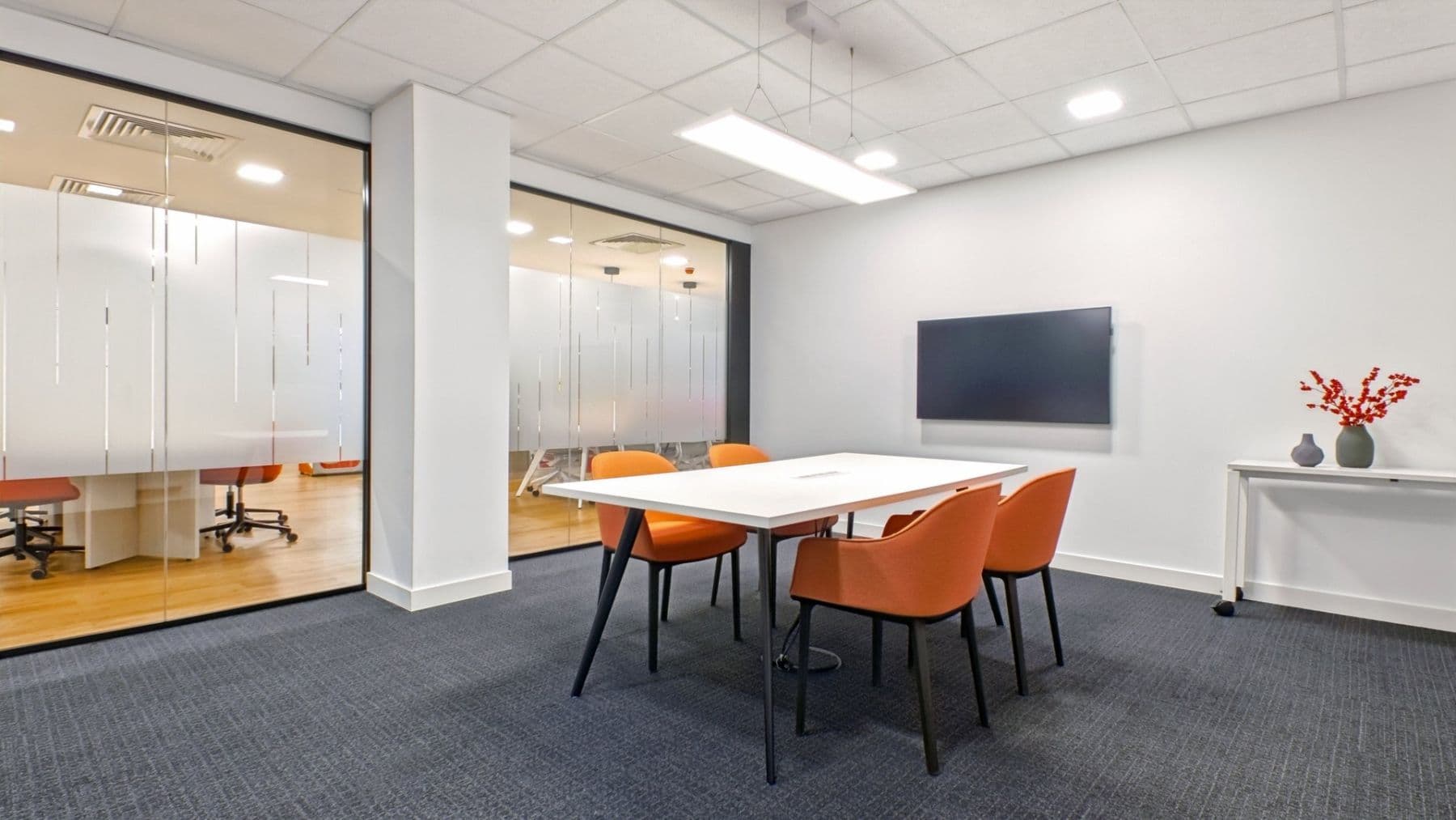 Prenájom kancelárie 1.461 m², Viktoriastr. 3b, Augsburg, Bavorsko Prenájom kancelárie 1.461 m², Viktoriastr. 3b, Augsburg, Bavorsko