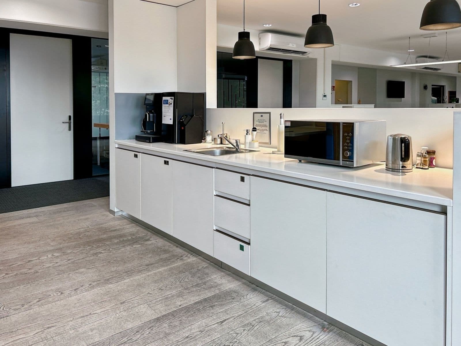 Prenájom kancelárie 1.110 m², Bornheimer Straße 127, Bonn, Severné Porýnie - Westfálsko Prenájom kancelárie 1.110 m², Bornheimer Straße 127, Bonn, Severné Porýnie - Westfálsko