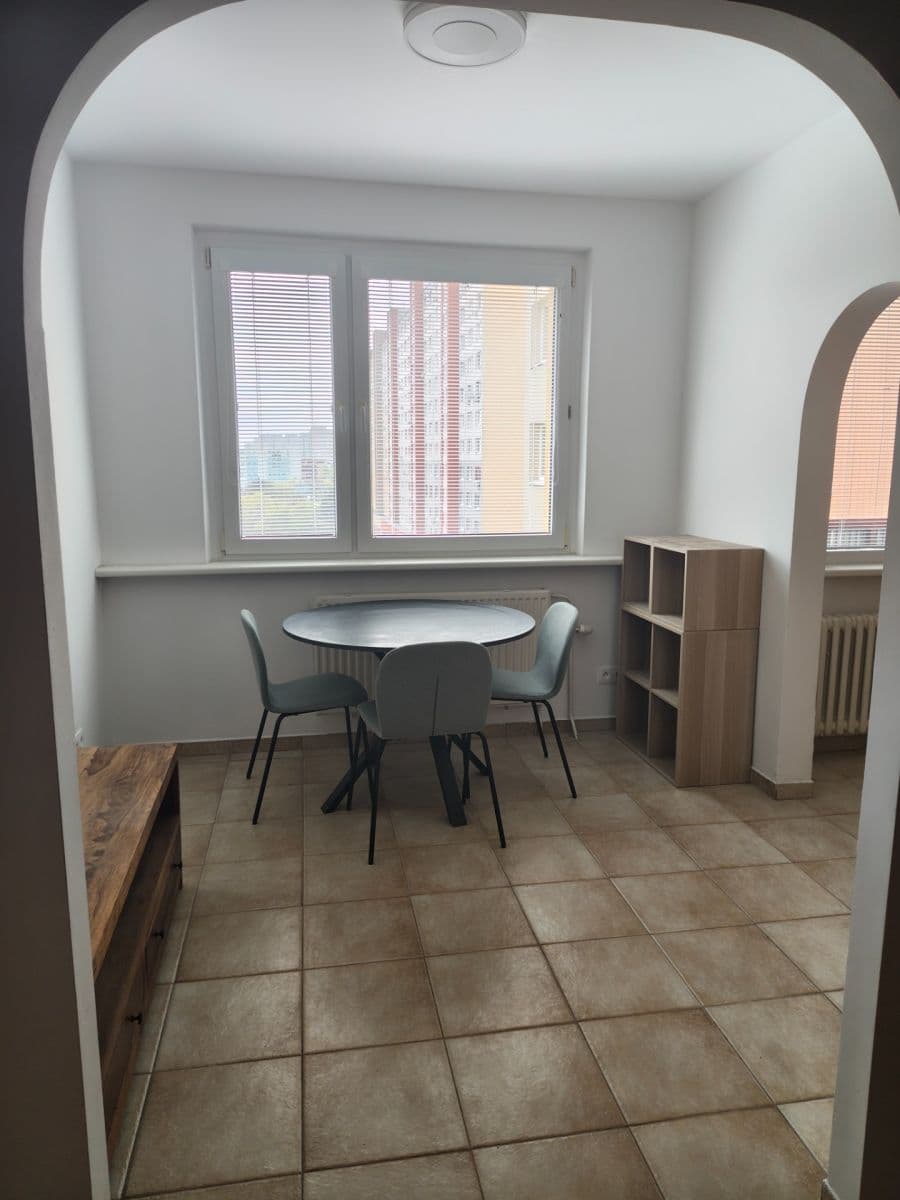 Predaj bytu 2-izbový 69 m², Holíčska, Petržalka, Bratislavský kraj Predaj bytu 2-izbový 69 m², Holíčska, Petržalka, Bratislavský kraj