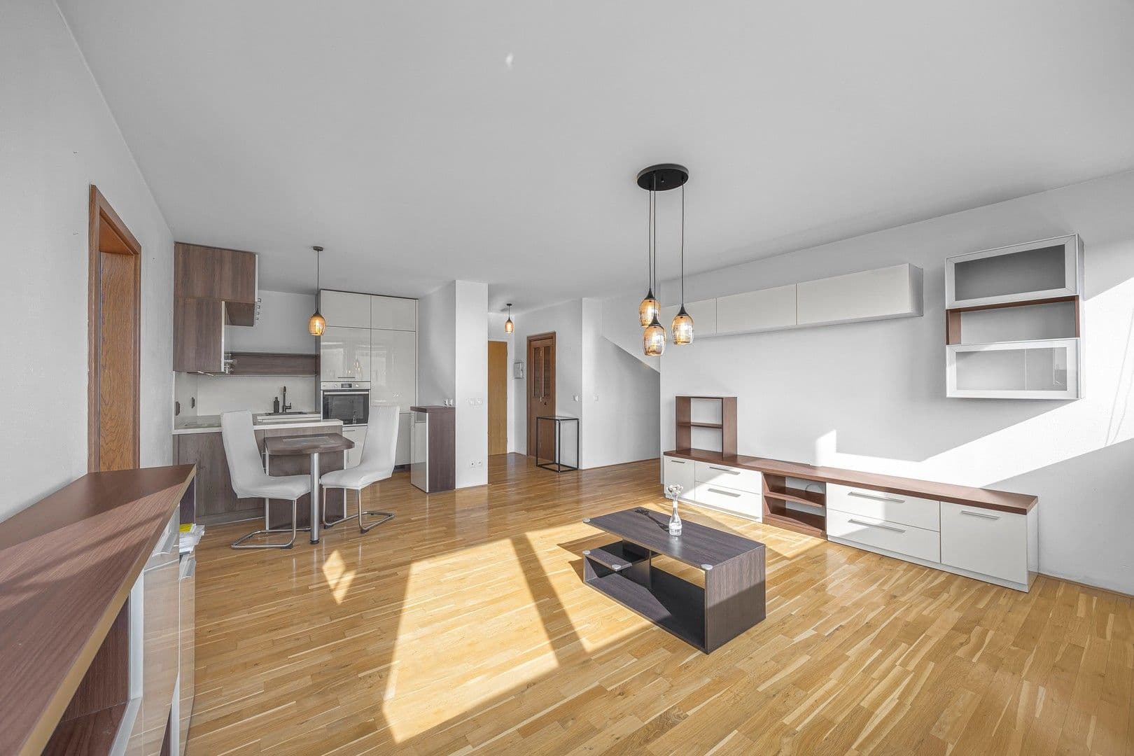 Prenájom bytu 2-izbový 54 m², Rotavská, Praha, Praha Prenájom bytu 2-izbový 54 m², Rotavská, Praha, Praha