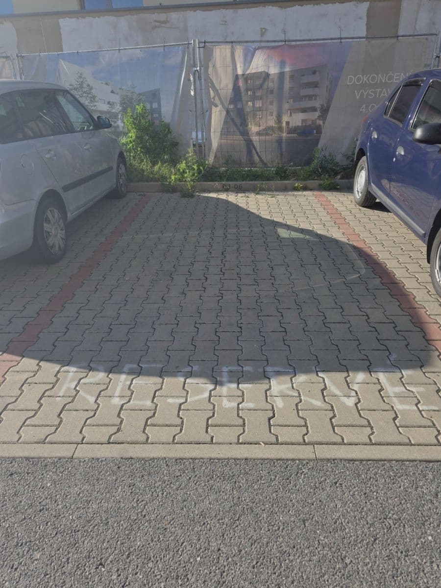 Prenájom bytu 1-izbový 33 m², Jaroslava Holečka, Kladno, Středočeský kraj Prenájom bytu 1-izbový 33 m², Jaroslava Holečka, Kladno, Středočeský kraj