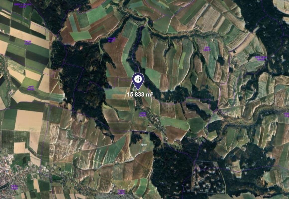 Predaj pozemku 15.833 m², Květná, Pardubický kraj Predaj pozemku 15.833 m², Květná, Pardubický kraj