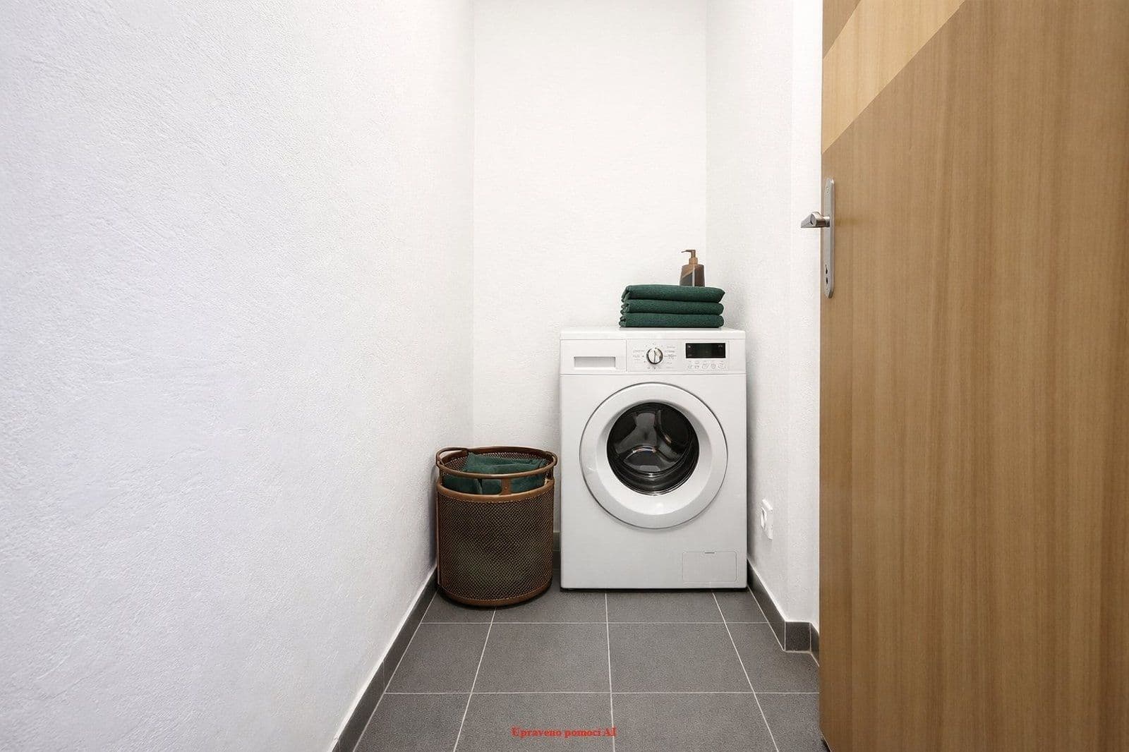 Prenájom bytu 3-izbový 72 m², Jurkovičova, Karviná, Moravskoslezský kraj Prenájom bytu 3-izbový 72 m², Jurkovičova, Karviná, Moravskoslezský kraj