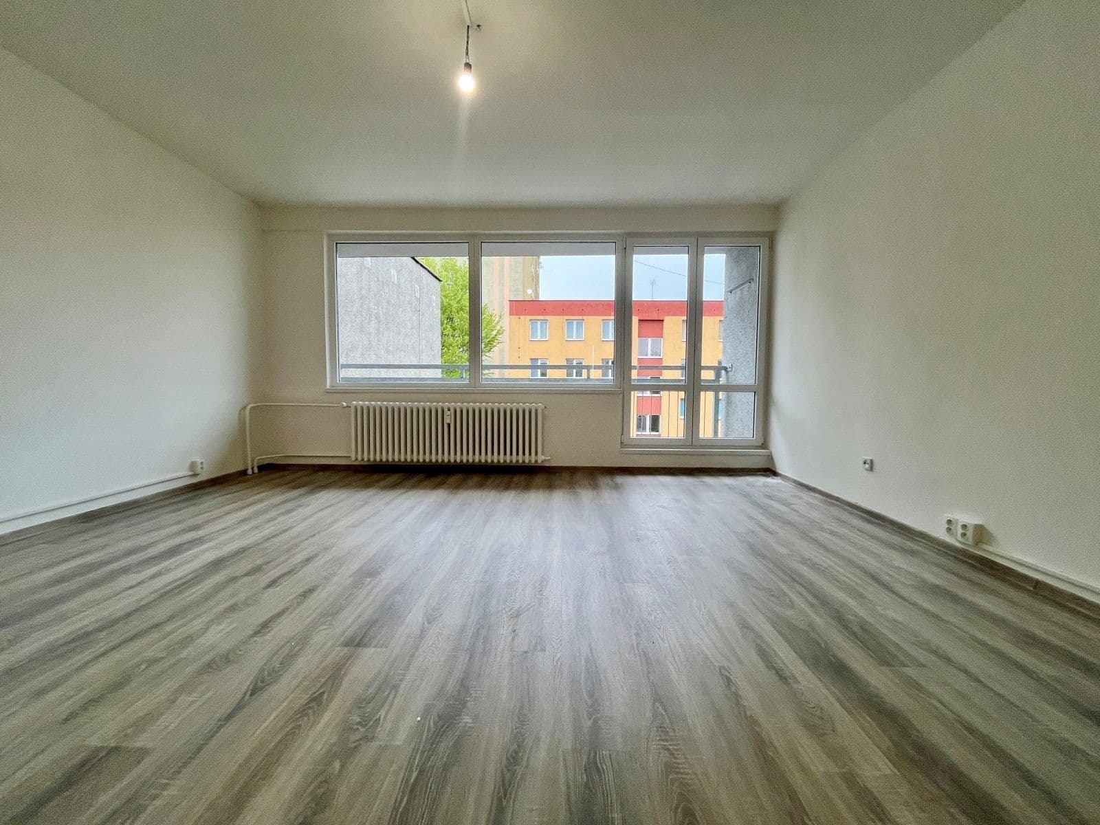 Prenájom bytu 1-izbový 27 m², Československé armády, Frýdek-Místek, Moravskoslezský kraj Prenájom bytu 1-izbový 27 m², Československé armády, Frýdek-Místek, Moravskoslezský kraj