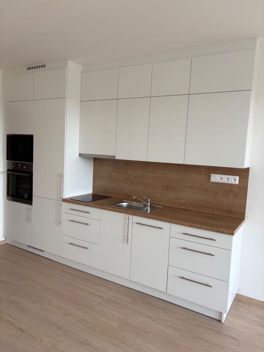 Prenájom bytu 1-izbový 30 m², Jáchymovská, Praha, Praha Prenájom bytu 1-izbový 30 m², Jáchymovská, Praha, Praha