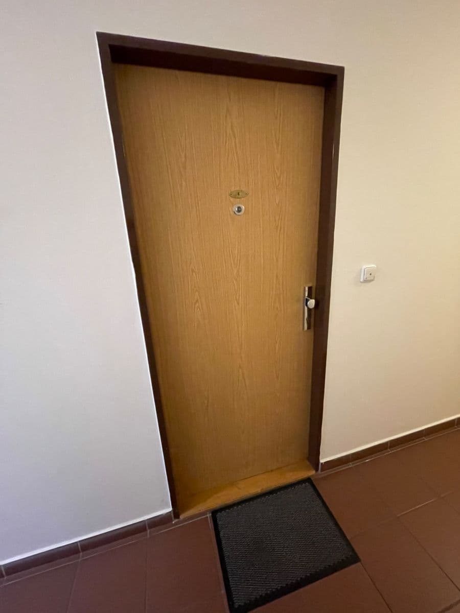 Predaj bytu 2-izbový 42 m², Jarní, Hostivice, Středočeský kraj Predaj bytu 2-izbový 42 m², Jarní, Hostivice, Středočeský kraj