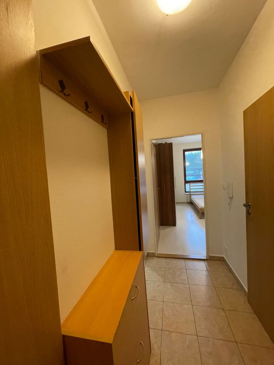 Predaj bytu 2-izbový 42 m², Jarní, Hostivice, Středočeský kraj Predaj bytu 2-izbový 42 m², Jarní, Hostivice, Středočeský kraj