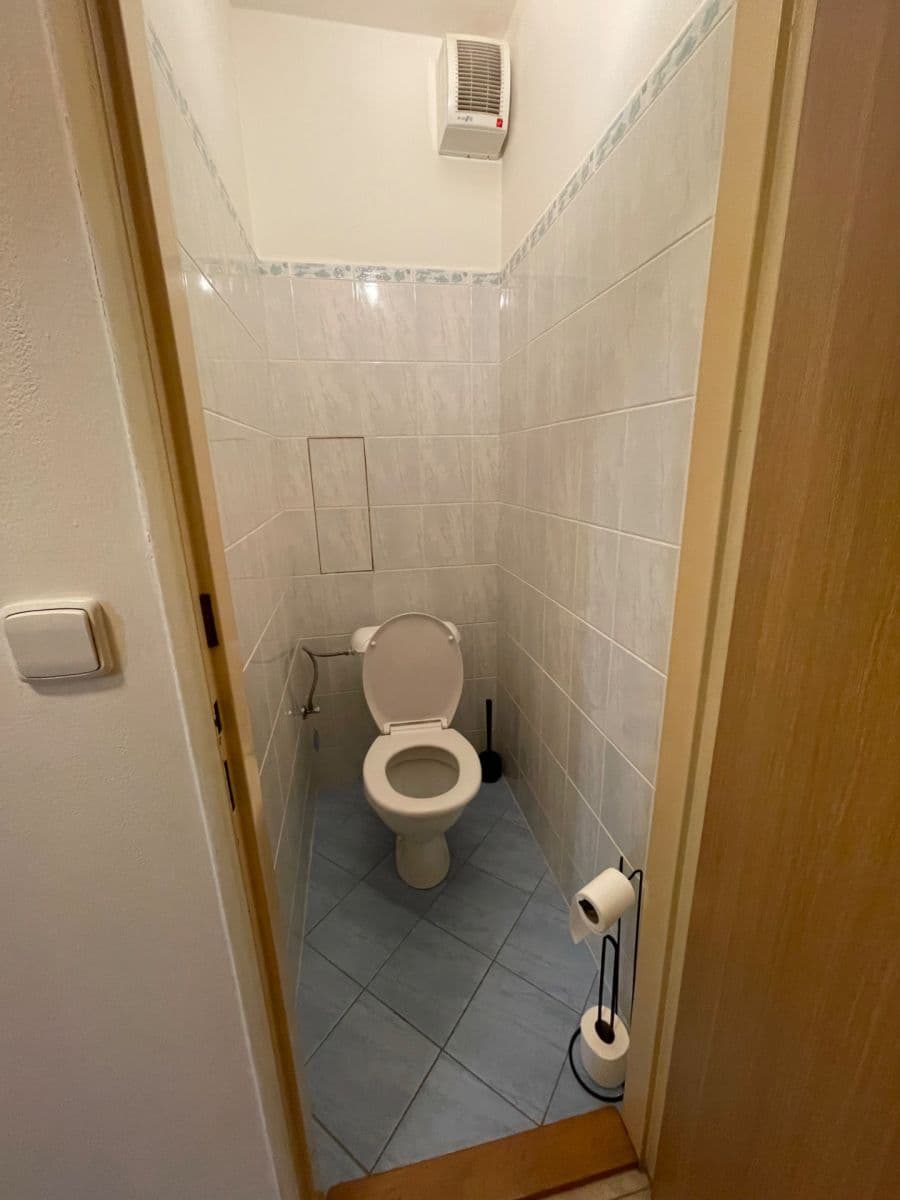 Predaj bytu 2-izbový 42 m², Jarní, Hostivice, Středočeský kraj Predaj bytu 2-izbový 42 m², Jarní, Hostivice, Středočeský kraj