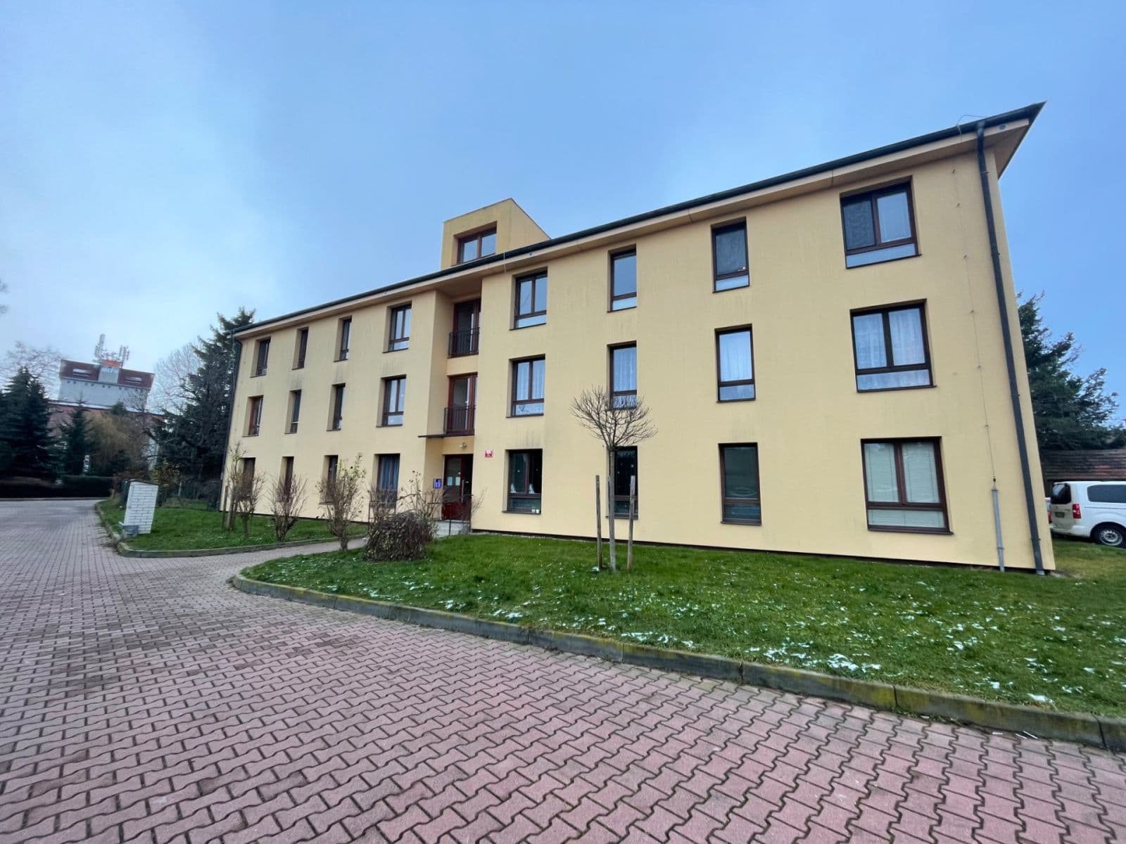 Predaj bytu 2-izbový 42 m², Jarní, Hostivice, Středočeský kraj Predaj bytu 2-izbový 42 m², Jarní, Hostivice, Středočeský kraj
