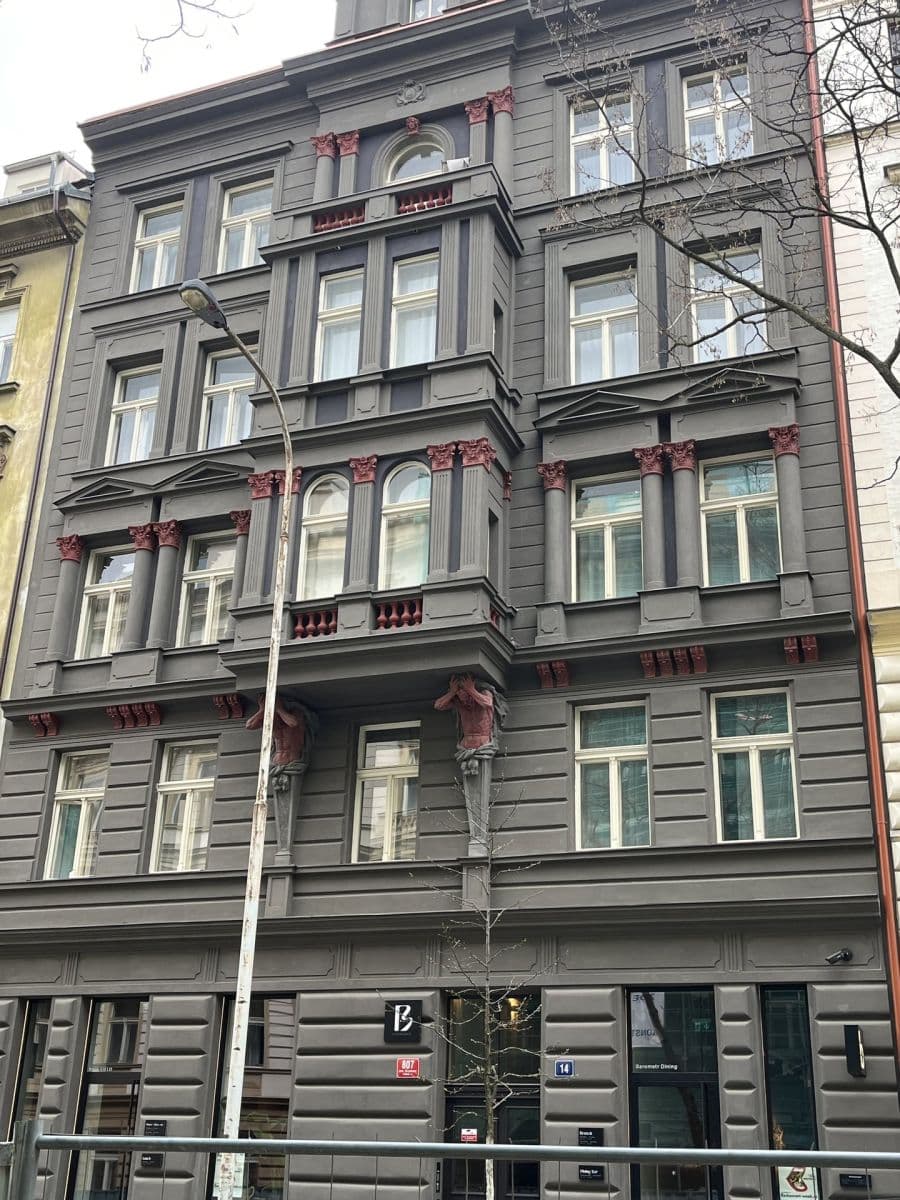 Prenájom garáže 12 m², Sázavská, Praha, Praha Prenájom garáže 12 m², Sázavská, Praha, Praha