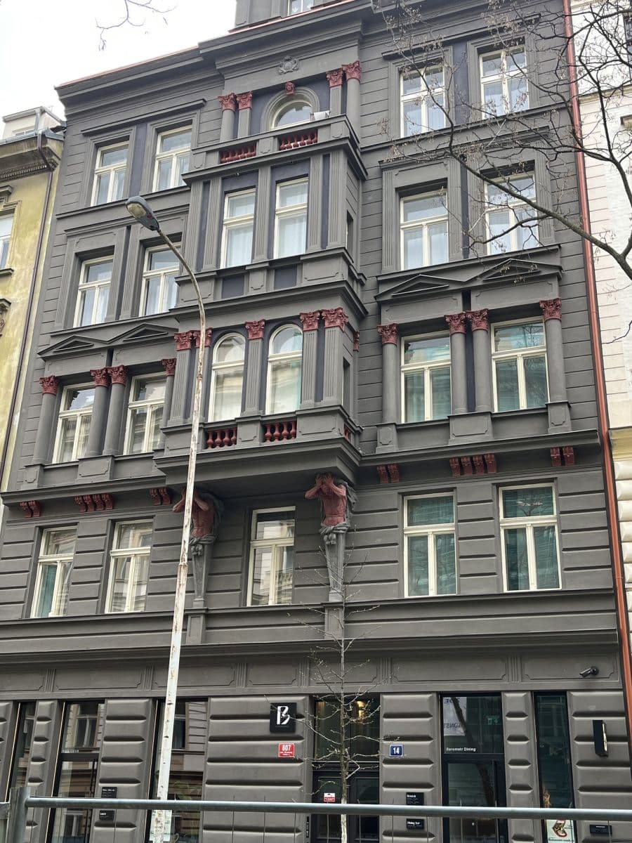 Prenájom garáže 12 m², Sázavská, Praha, Praha Prenájom garáže 12 m², Sázavská, Praha, Praha