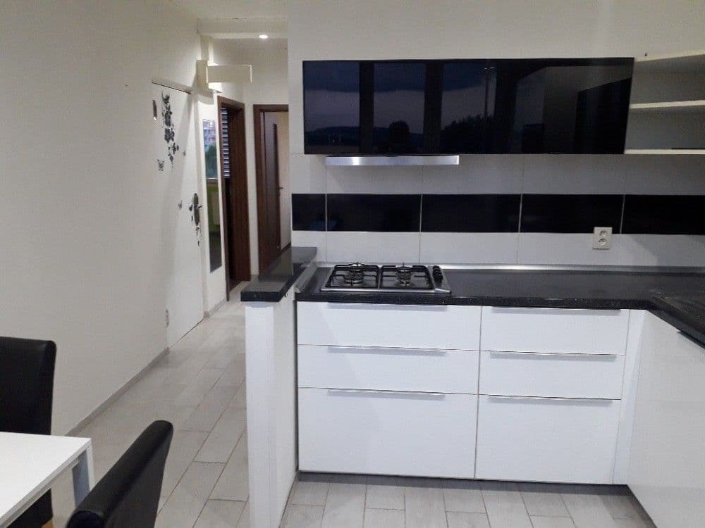 Prenájom bytu 2-izbový 52 m², Tř. 1. máje, Přeštice, Plzeňský kraj Prenájom bytu 2-izbový 52 m², Tř. 1. máje, Přeštice, Plzeňský kraj