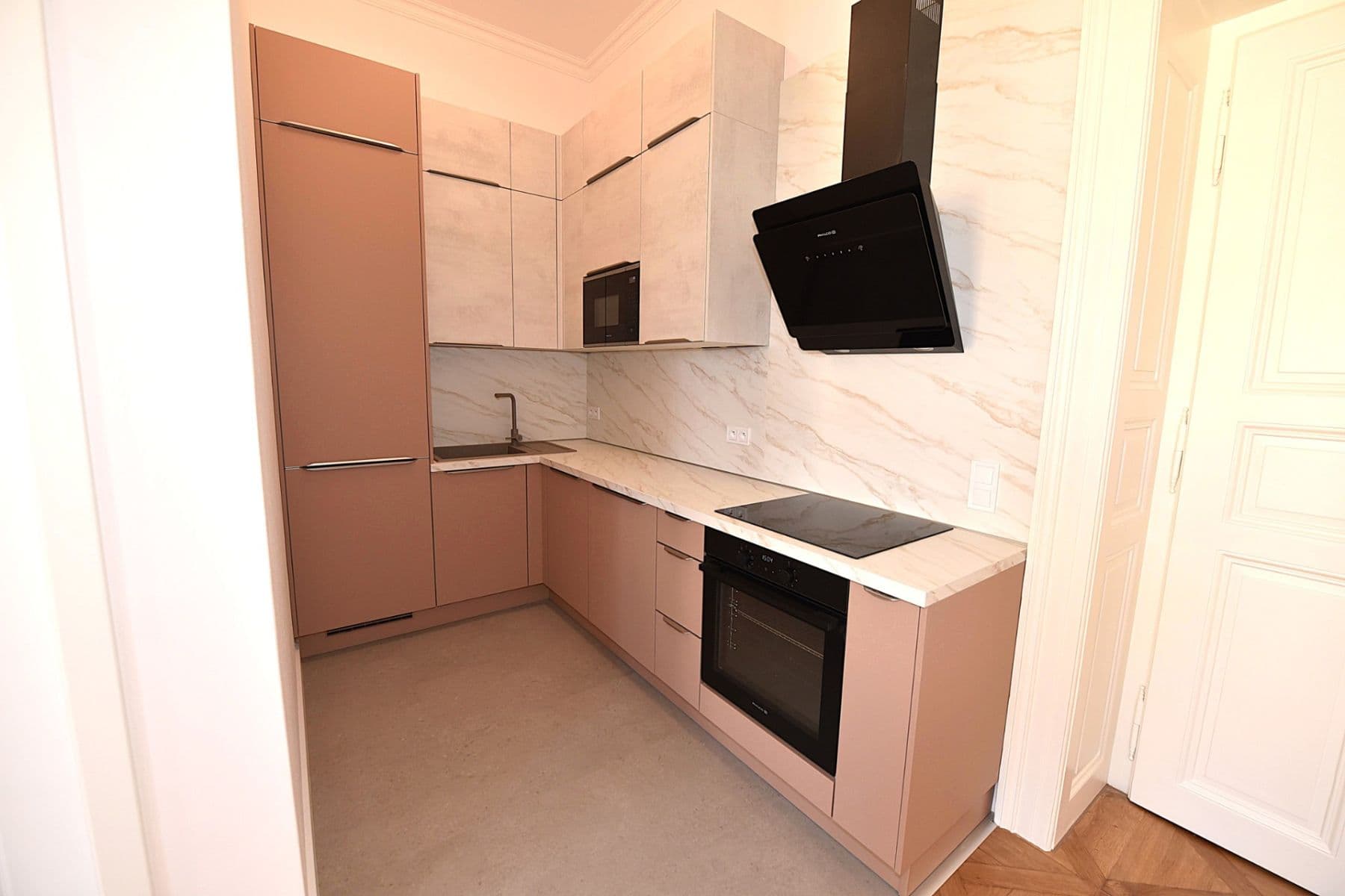 Prenájom bytu 4-izbový 84 m², Palackého, Praha, Praha Prenájom bytu 4-izbový 84 m², Palackého, Praha, Praha
