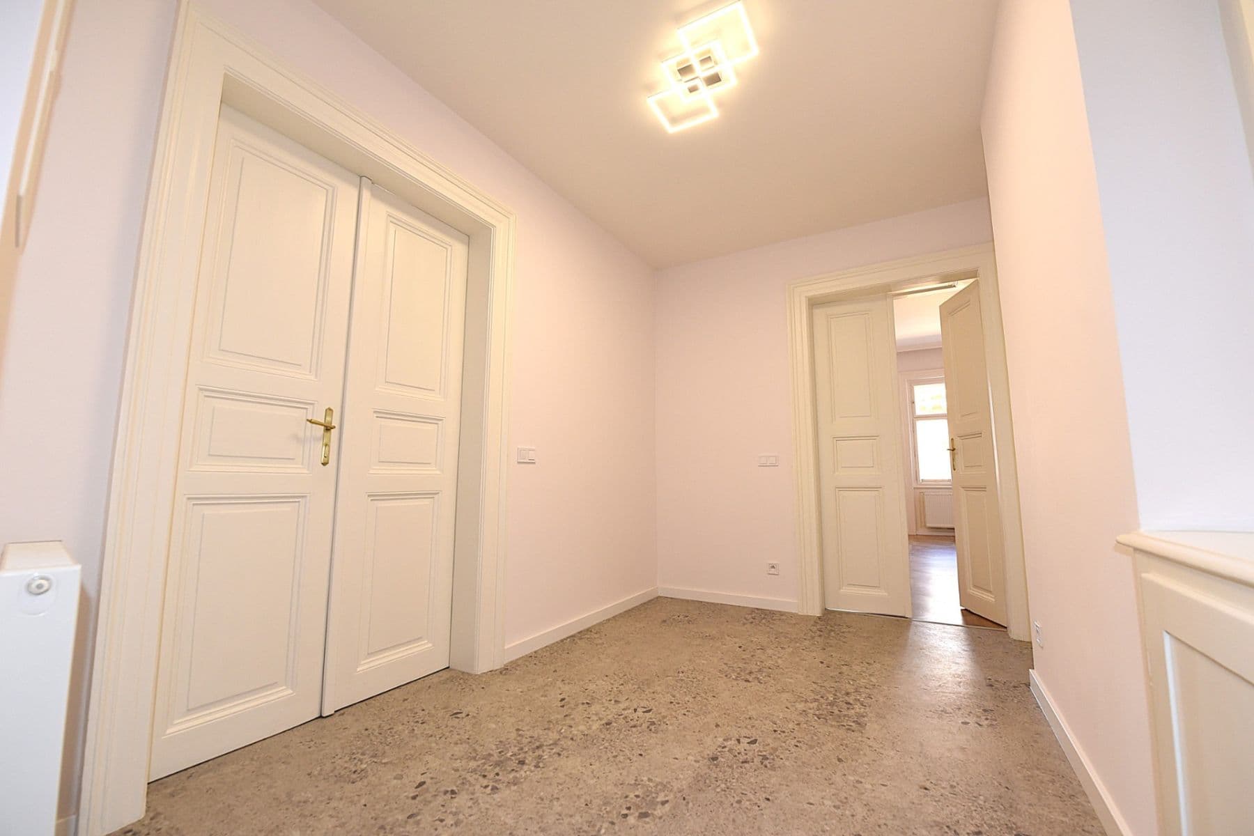 Prenájom bytu 4-izbový 84 m², Palackého, Praha, Praha Prenájom bytu 4-izbový 84 m², Palackého, Praha, Praha
