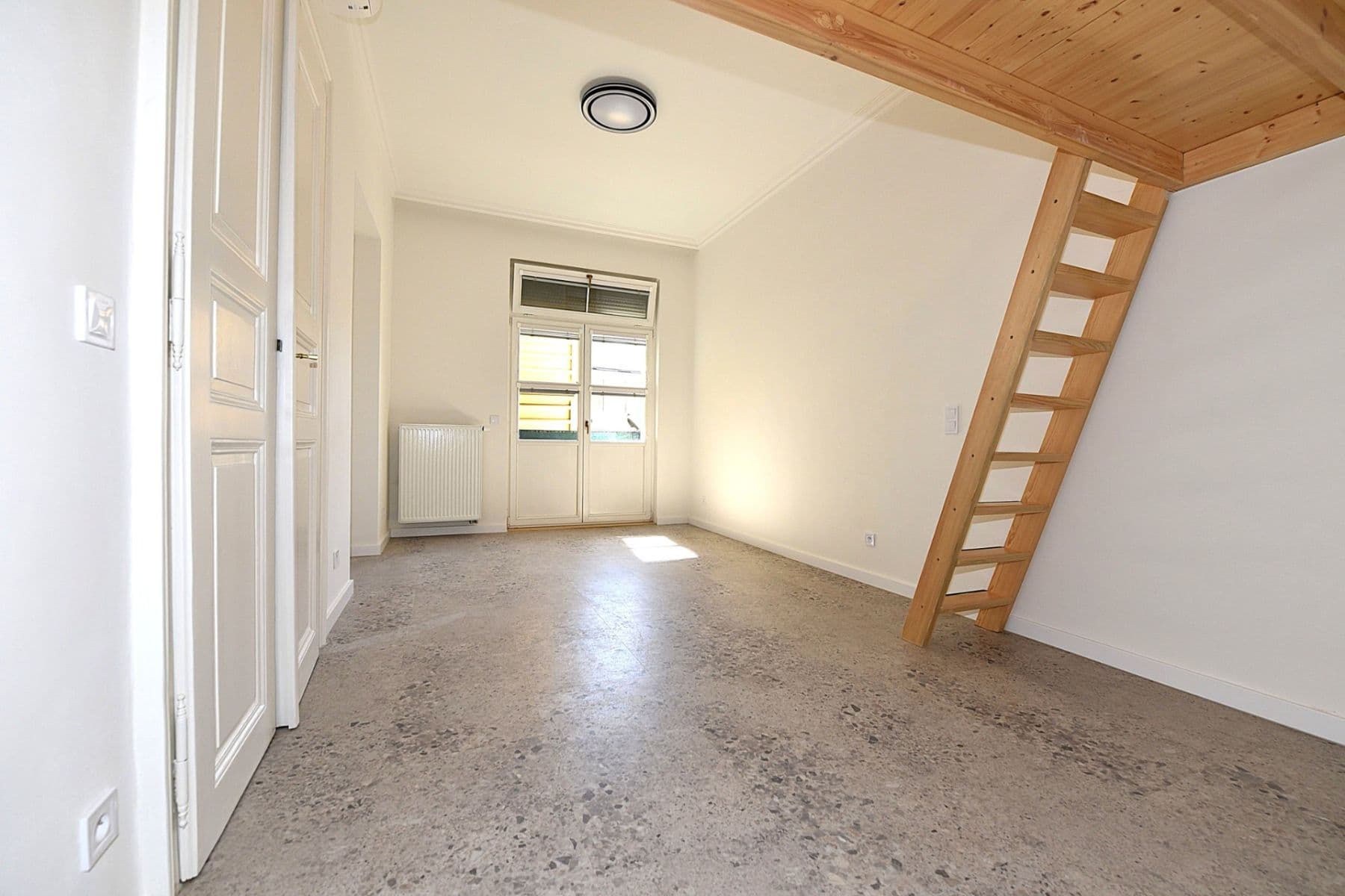 Prenájom bytu 4-izbový 84 m², Palackého, Praha, Praha Prenájom bytu 4-izbový 84 m², Palackého, Praha, Praha