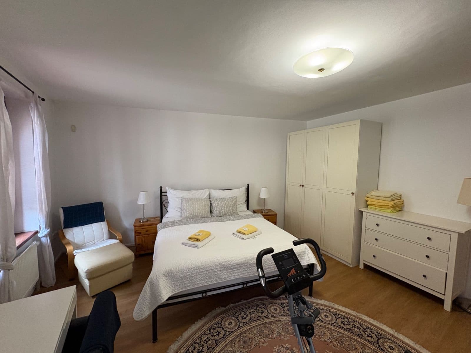 Prenájom bytu 5-izbový 141 m², Konviktská, Praha, Praha Prenájom bytu 5-izbový 141 m², Konviktská, Praha, Praha