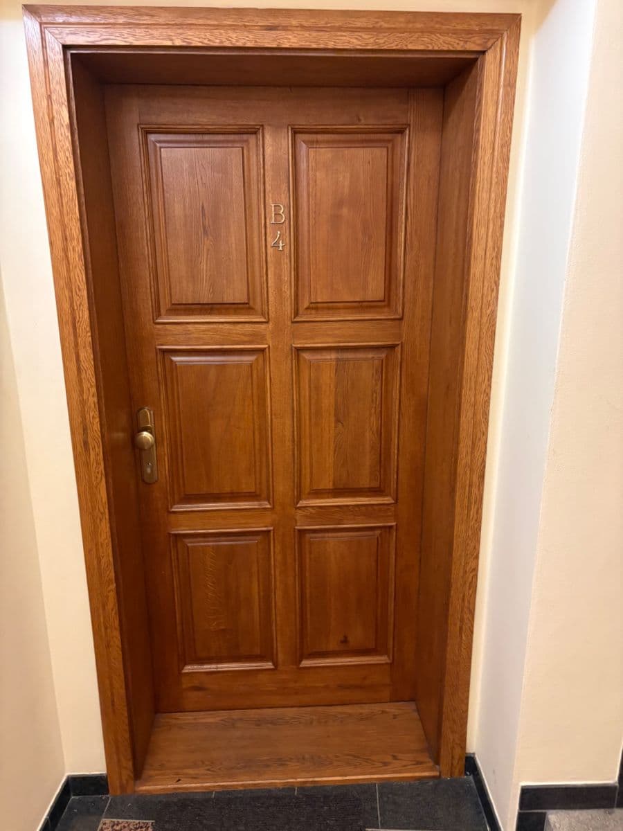 Prenájom bytu 5-izbový 141 m², Konviktská, Praha, Praha Prenájom bytu 5-izbový 141 m², Konviktská, Praha, Praha