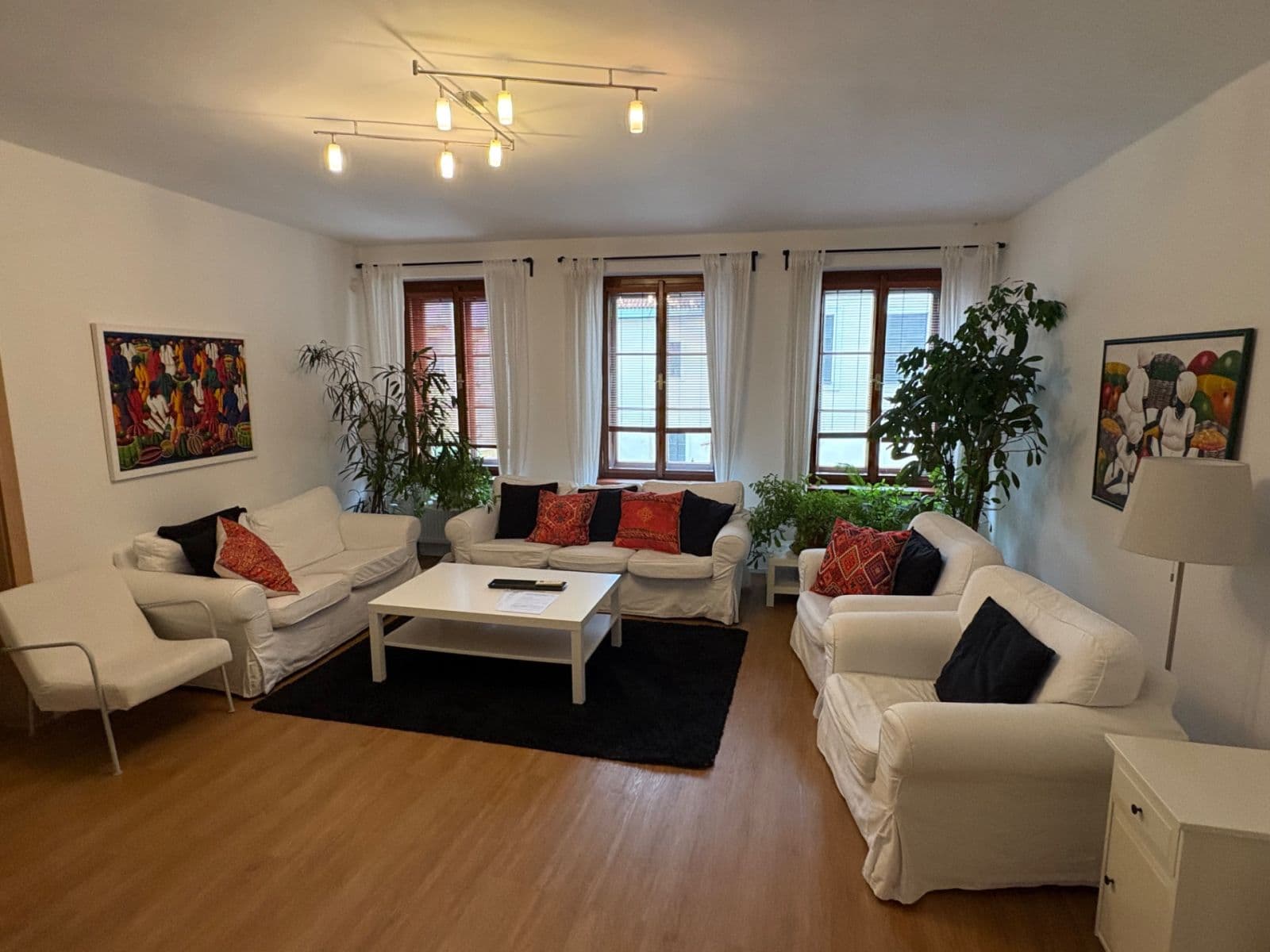 Prenájom bytu 5-izbový 141 m², Konviktská, Praha, Praha Prenájom bytu 5-izbový 141 m², Konviktská, Praha, Praha