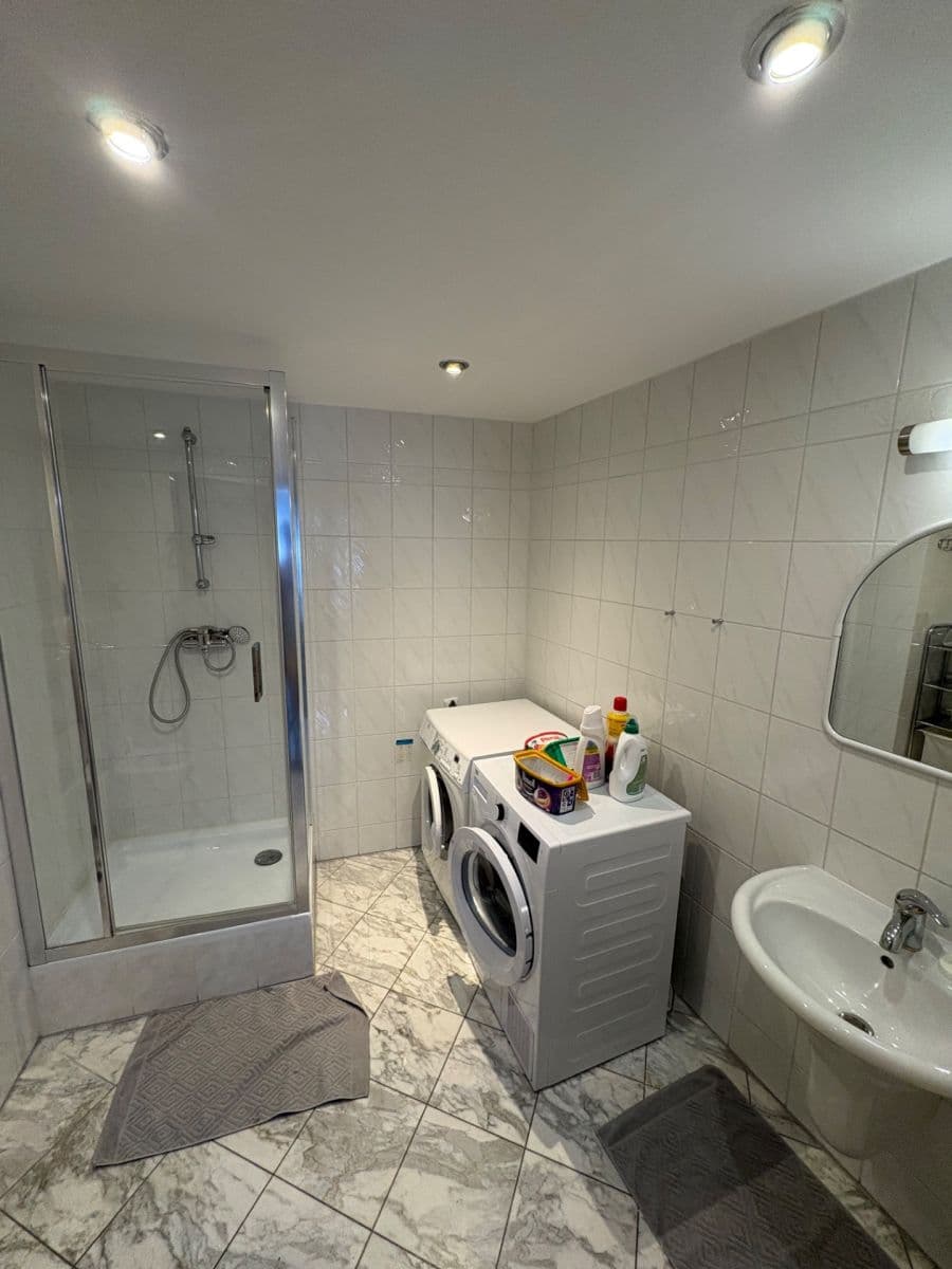 Prenájom bytu 4-izbový 184 m², Konviktská, Praha, Praha Prenájom bytu 4-izbový 184 m², Konviktská, Praha, Praha