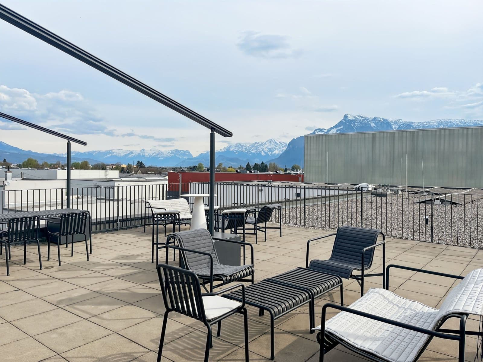 Prenájom kancelárie 2.465 m², Siezenheimer straße, Salzburg, Salzbursko Prenájom kancelárie 2.465 m², Siezenheimer straße, Salzburg, Salzbursko