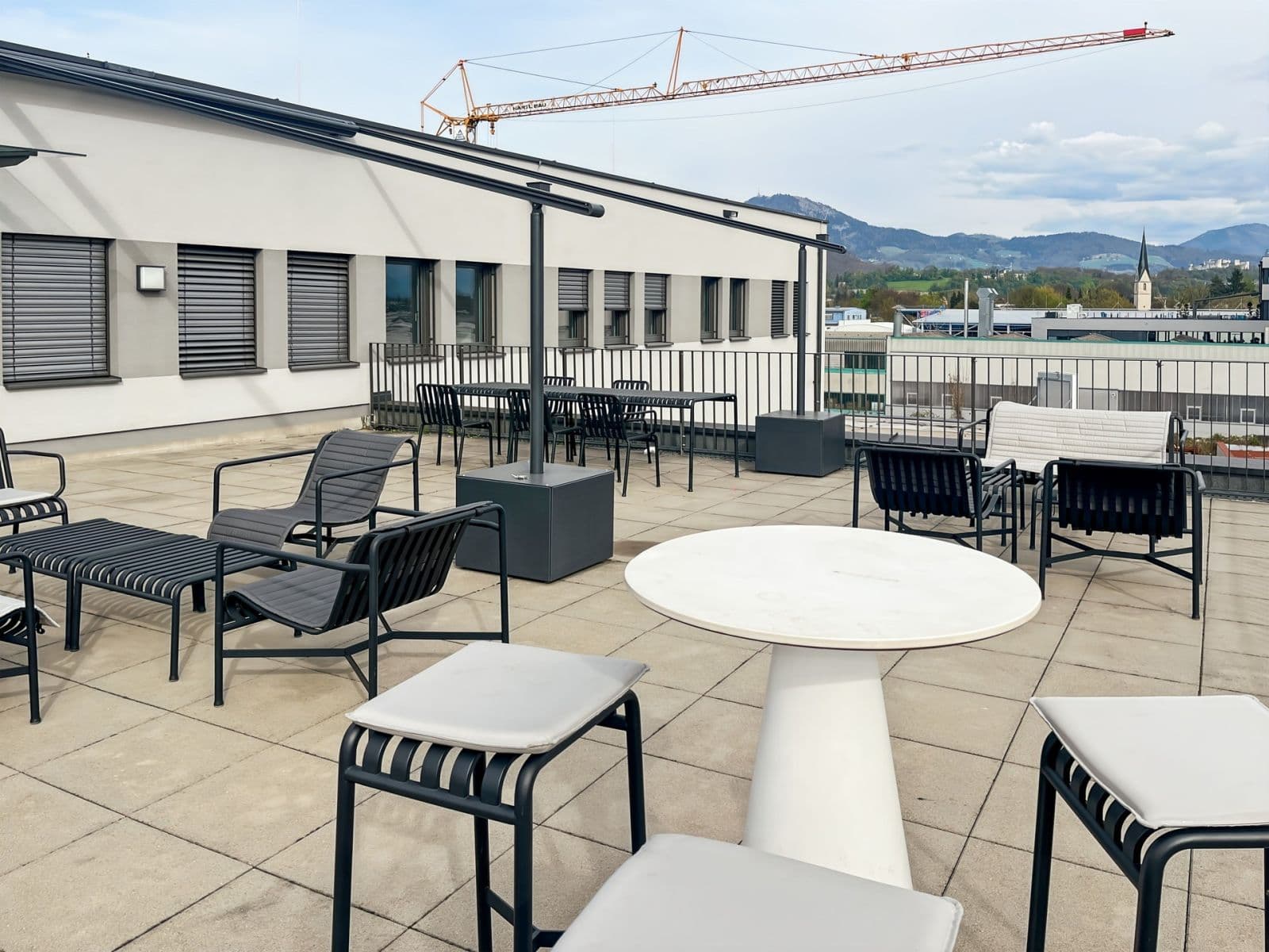 Prenájom kancelárie 2.465 m², Siezenheimer straße, Salzburg, Salzbursko Prenájom kancelárie 2.465 m², Siezenheimer straße, Salzburg, Salzbursko