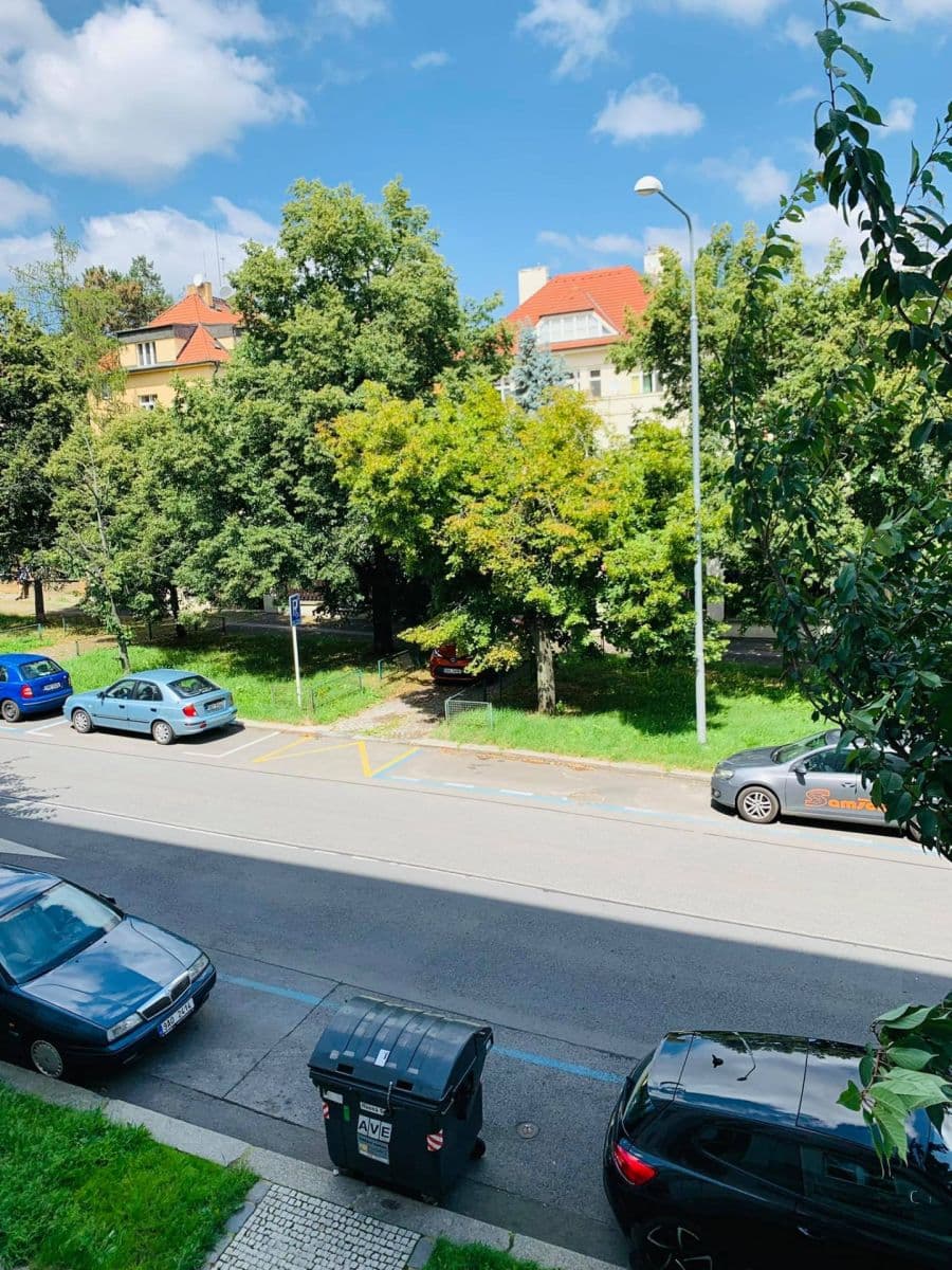 Prenájom bytu 2-izbový 45 m², Ruská, Praha, Praha Prenájom bytu 2-izbový 45 m², Ruská, Praha, Praha