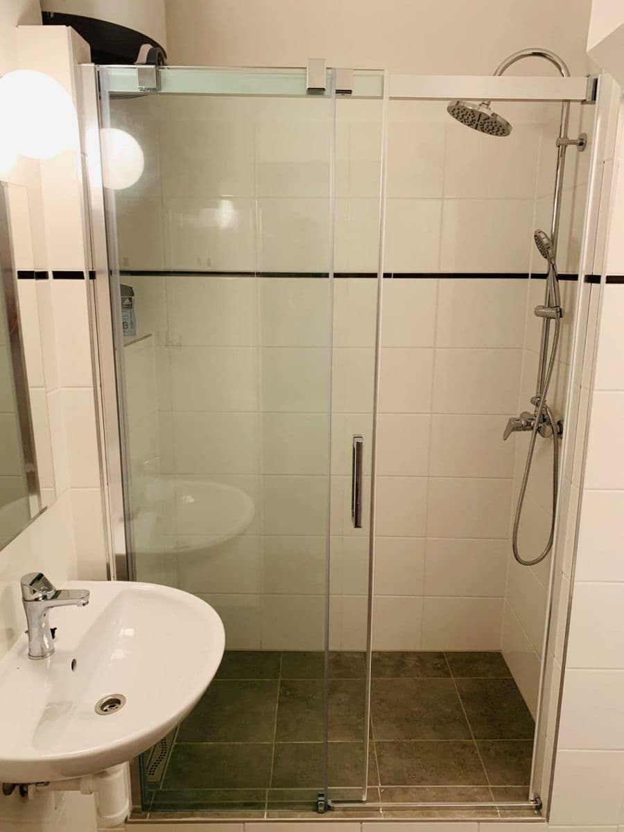 Prenájom bytu 2-izbový 45 m², Ruská, Praha, Praha Prenájom bytu 2-izbový 45 m², Ruská, Praha, Praha
