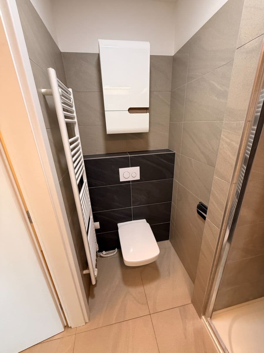Prenájom bytu 1-izbový 25 m², Přadlácká, Brno, Jihomoravský kraj Prenájom bytu 1-izbový 25 m², Přadlácká, Brno, Jihomoravský kraj