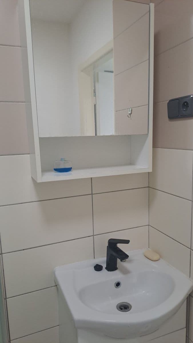 Predaj bytu 1-izbový 32 m², Sevastopolská, Kladno, Středočeský kraj Predaj bytu 1-izbový 32 m², Sevastopolská, Kladno, Středočeský kraj