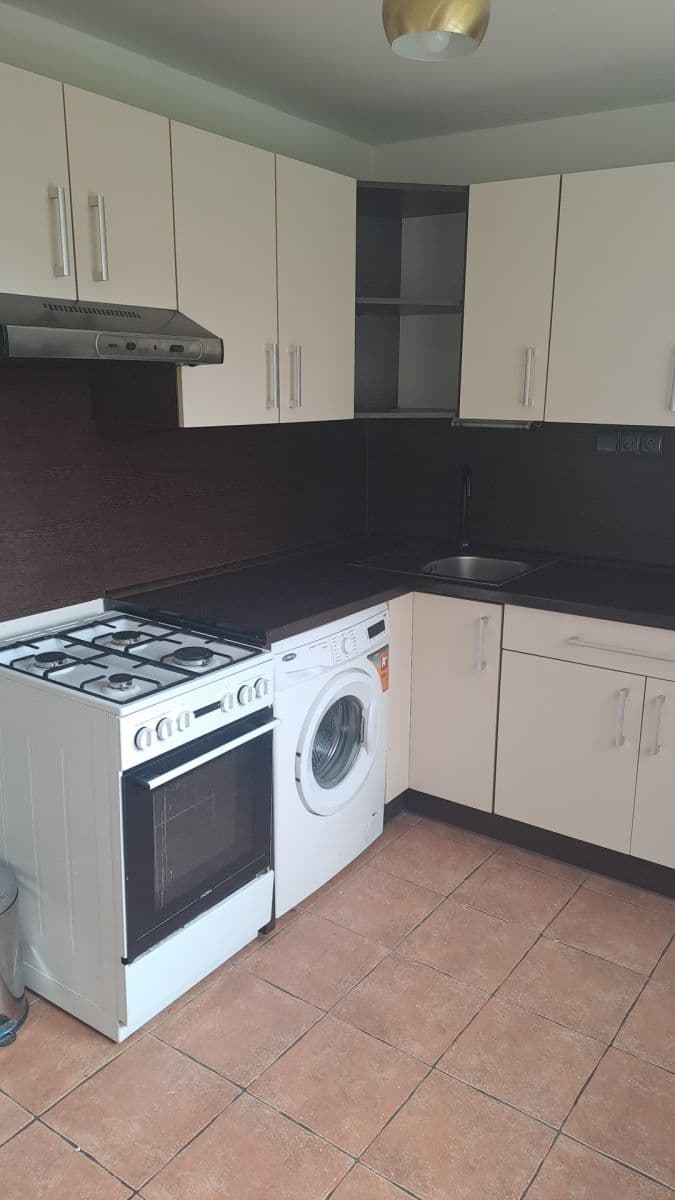 Predaj bytu 1-izbový 32 m², Sevastopolská, Kladno, Středočeský kraj Predaj bytu 1-izbový 32 m², Sevastopolská, Kladno, Středočeský kraj