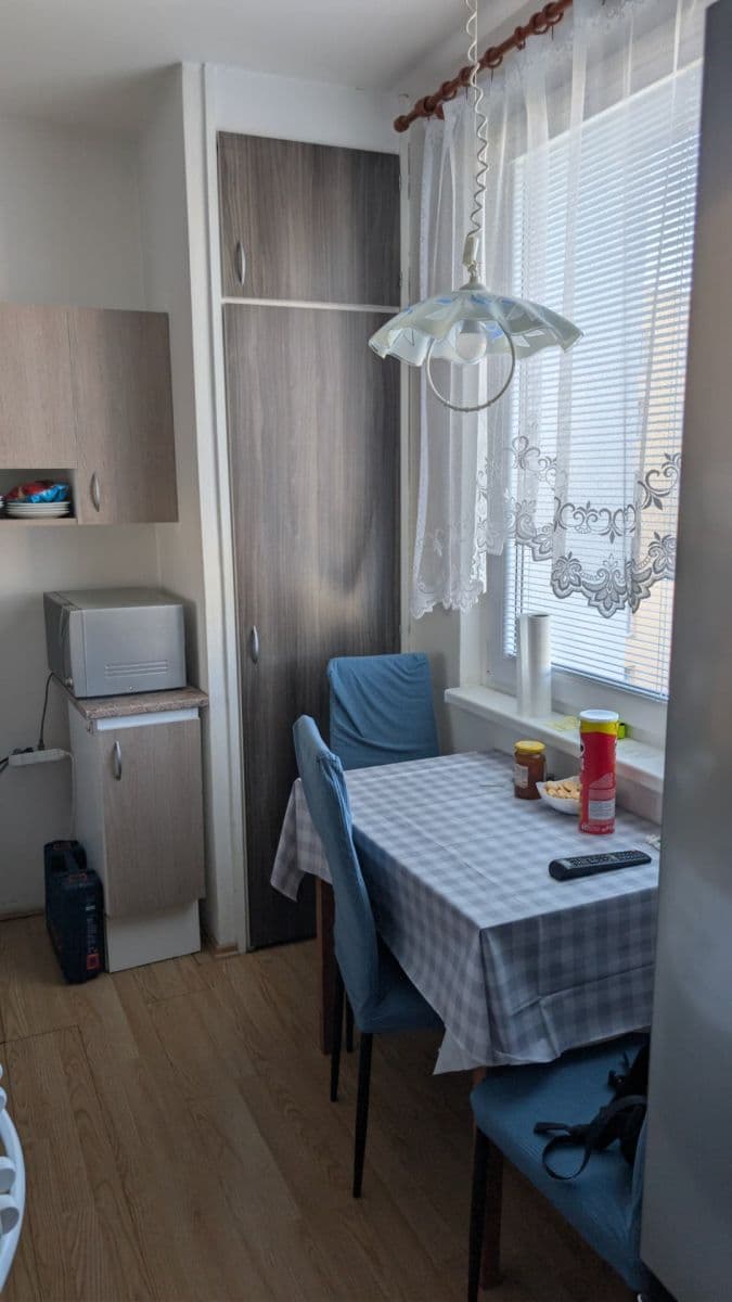 Predaj bytu 2-izbový 58 m², Erno Košťála, Pardubice, Pardubický kraj Predaj bytu 2-izbový 58 m², Erno Košťála, Pardubice, Pardubický kraj