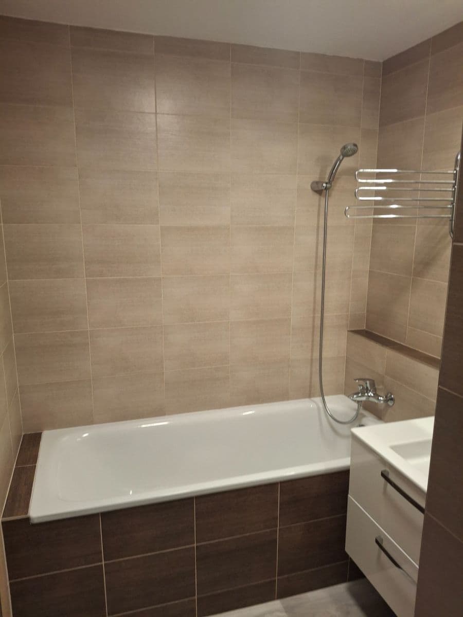 Predaj bytu 3-izbový 75 m², Horní, Ostrava, Moravskoslezský kraj Predaj bytu 3-izbový 75 m², Horní, Ostrava, Moravskoslezský kraj