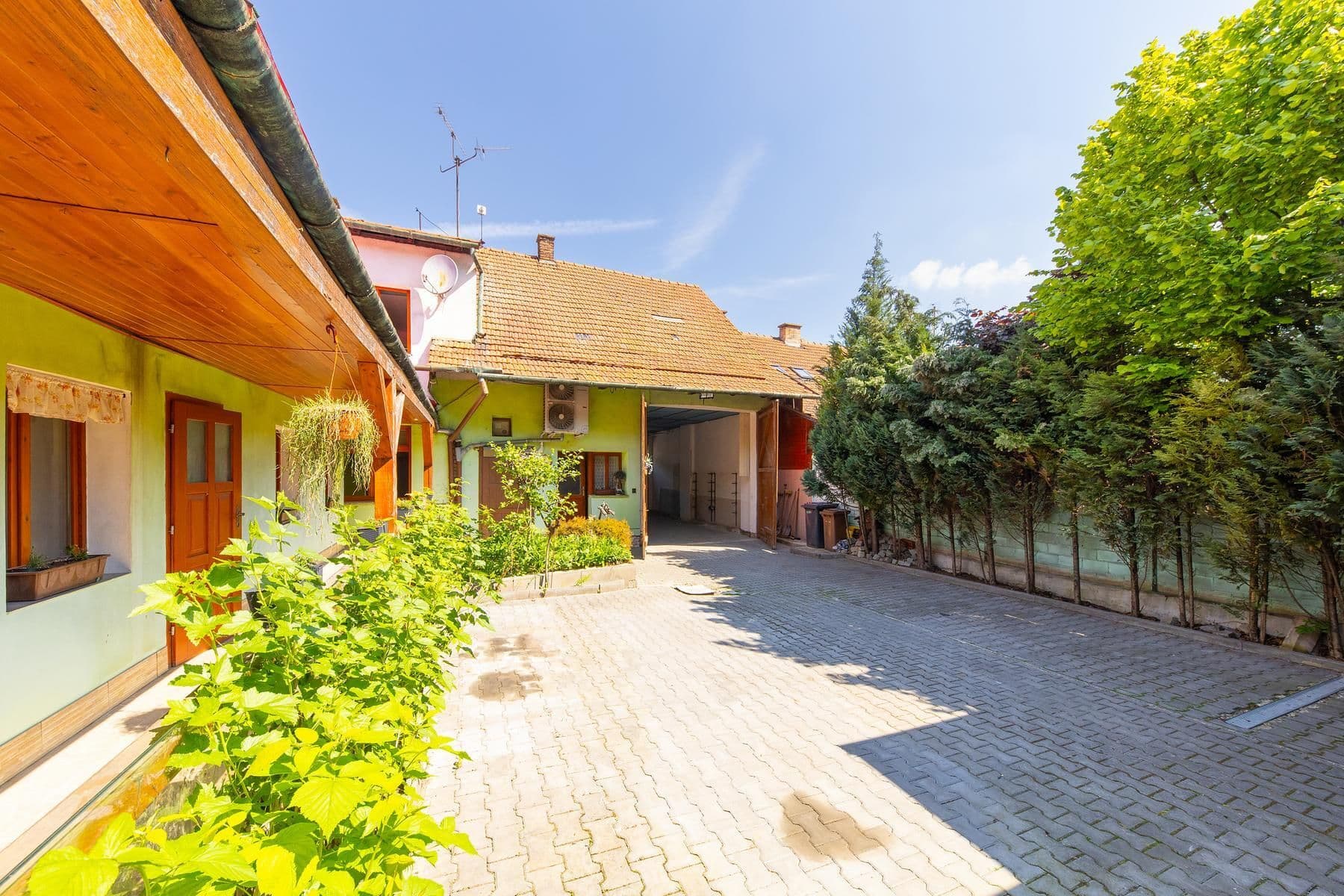 Predaj domu 277 m², pozemok 913 m², Němčičky, Jihomoravský kraj Predaj domu 277 m², pozemok 913 m², Němčičky, Jihomoravský kraj
